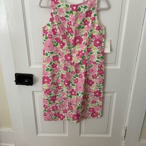 Sleeveless shift dress